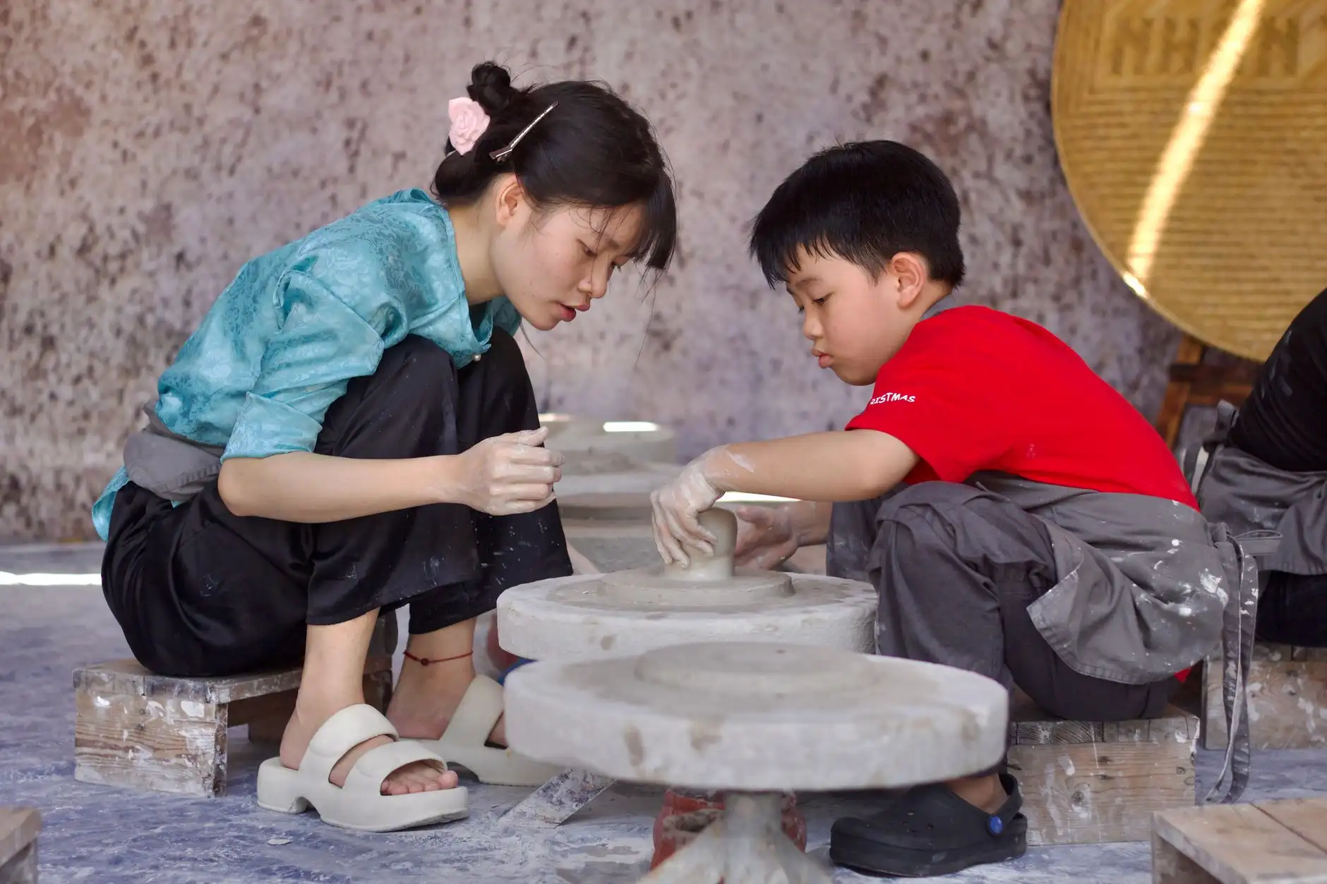 湖南建材市场建筑节能材料对比：岩棉板与玻璃棉怎么选