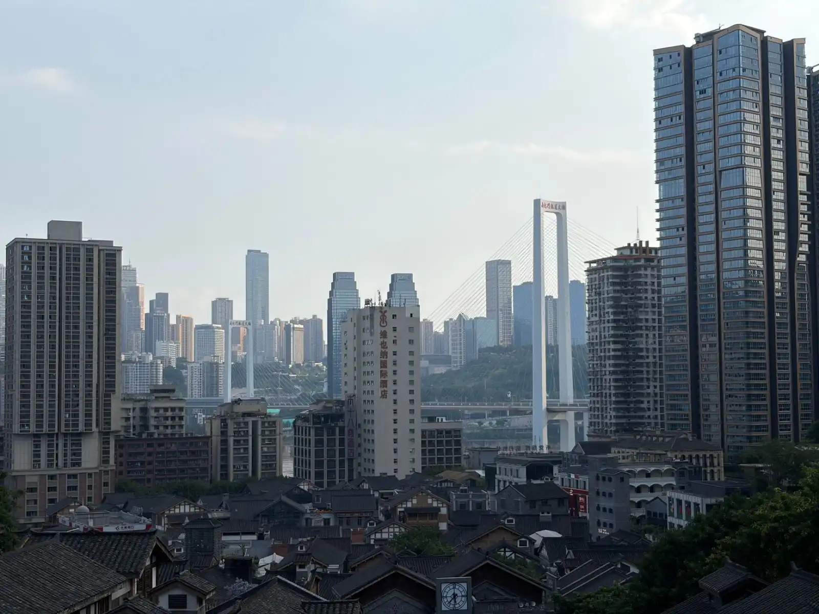 湖南德茂岩棉板在建筑外墙保温系统中的技术优势与应用解析