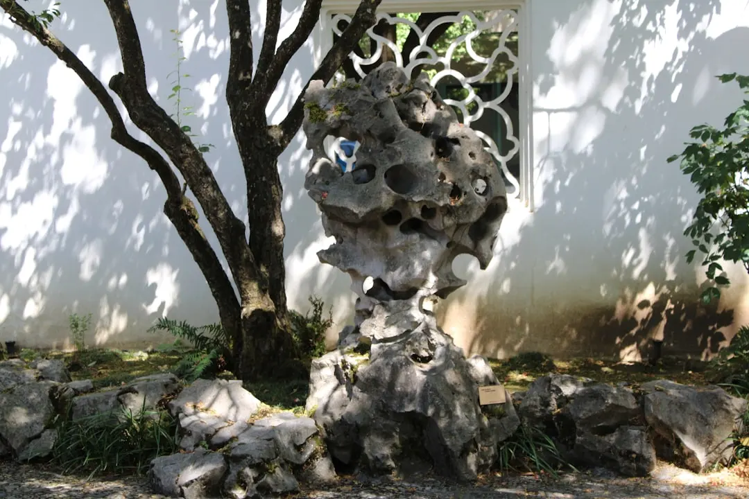 湖南建材市场建筑节能玻璃棉与岩棉板性能对比及选型建议